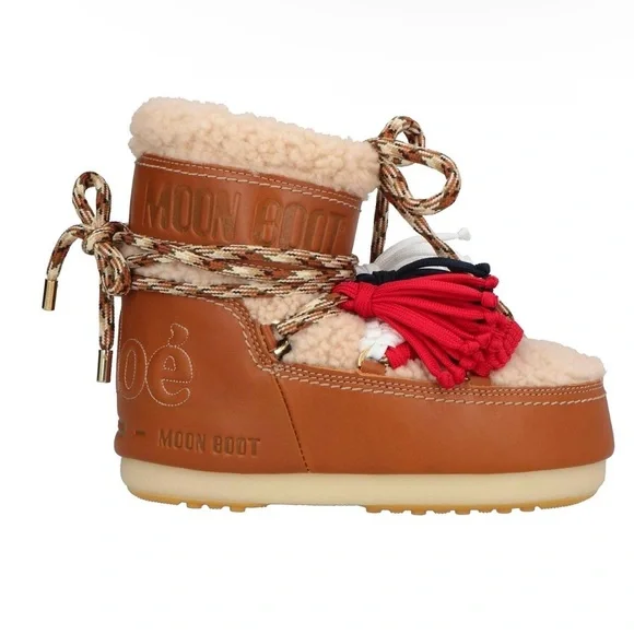 Moon boots x Chloe Cozy Brown and Cream Winter Boots with Tassels - Picture 4 of 9